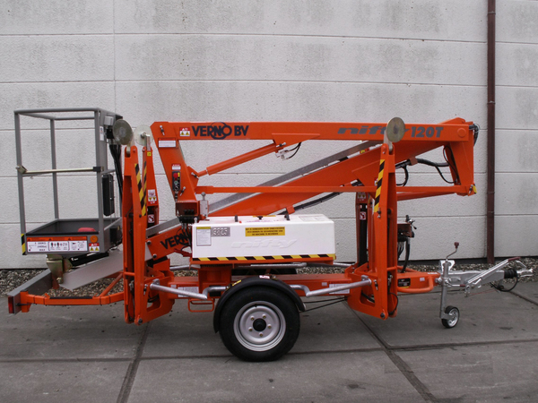 Knik-telescoop hoogwerker | 12.2 meter | Aanhanger