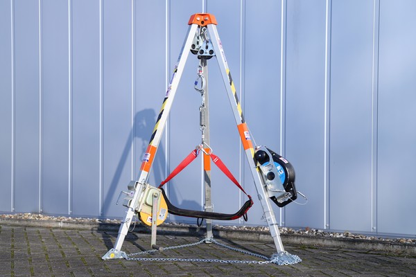 Driepoot hijsopstelling