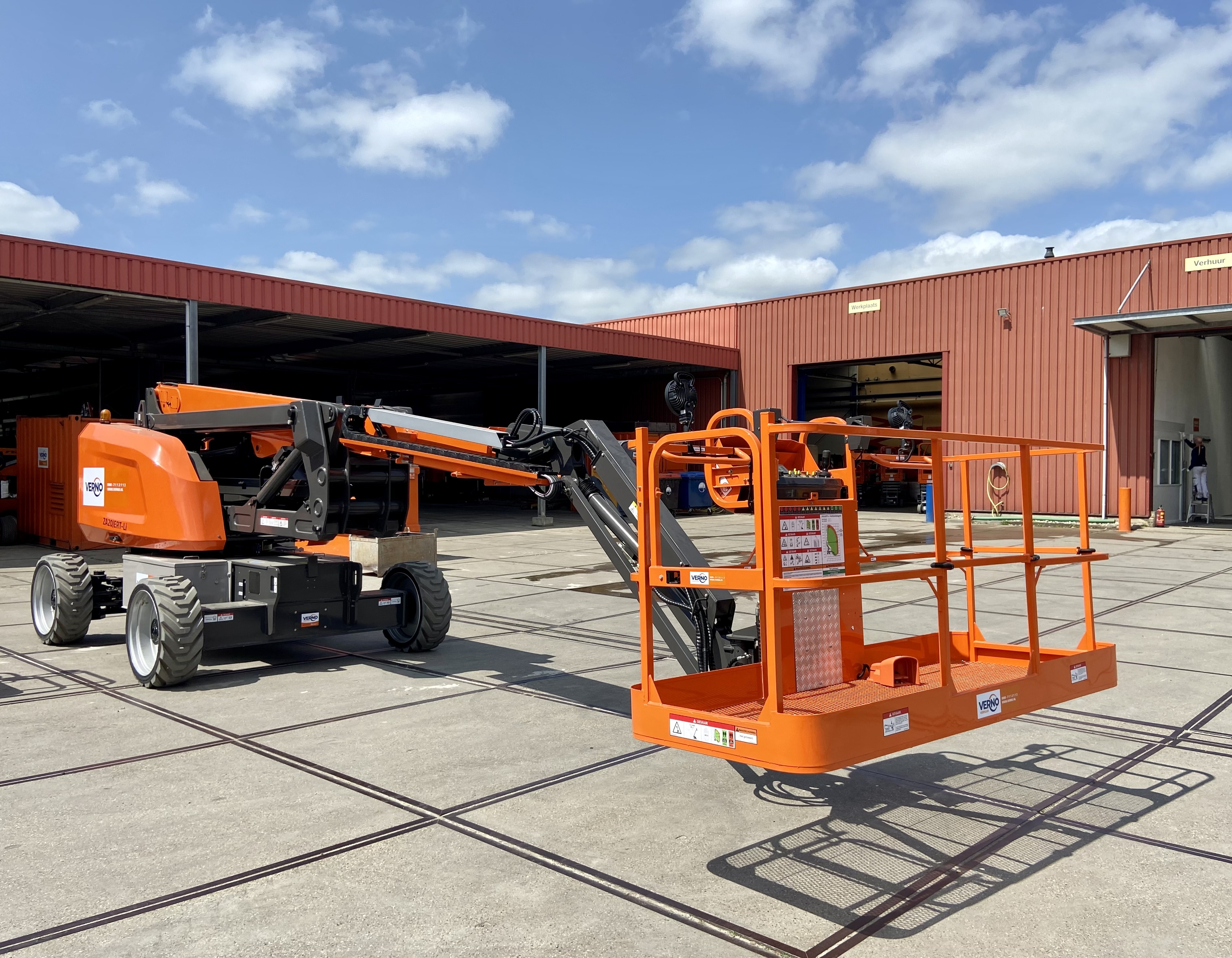 Knik-telescoop hoogwerker | 21,4 meter | Accu | 4x4 zelfrijdend 